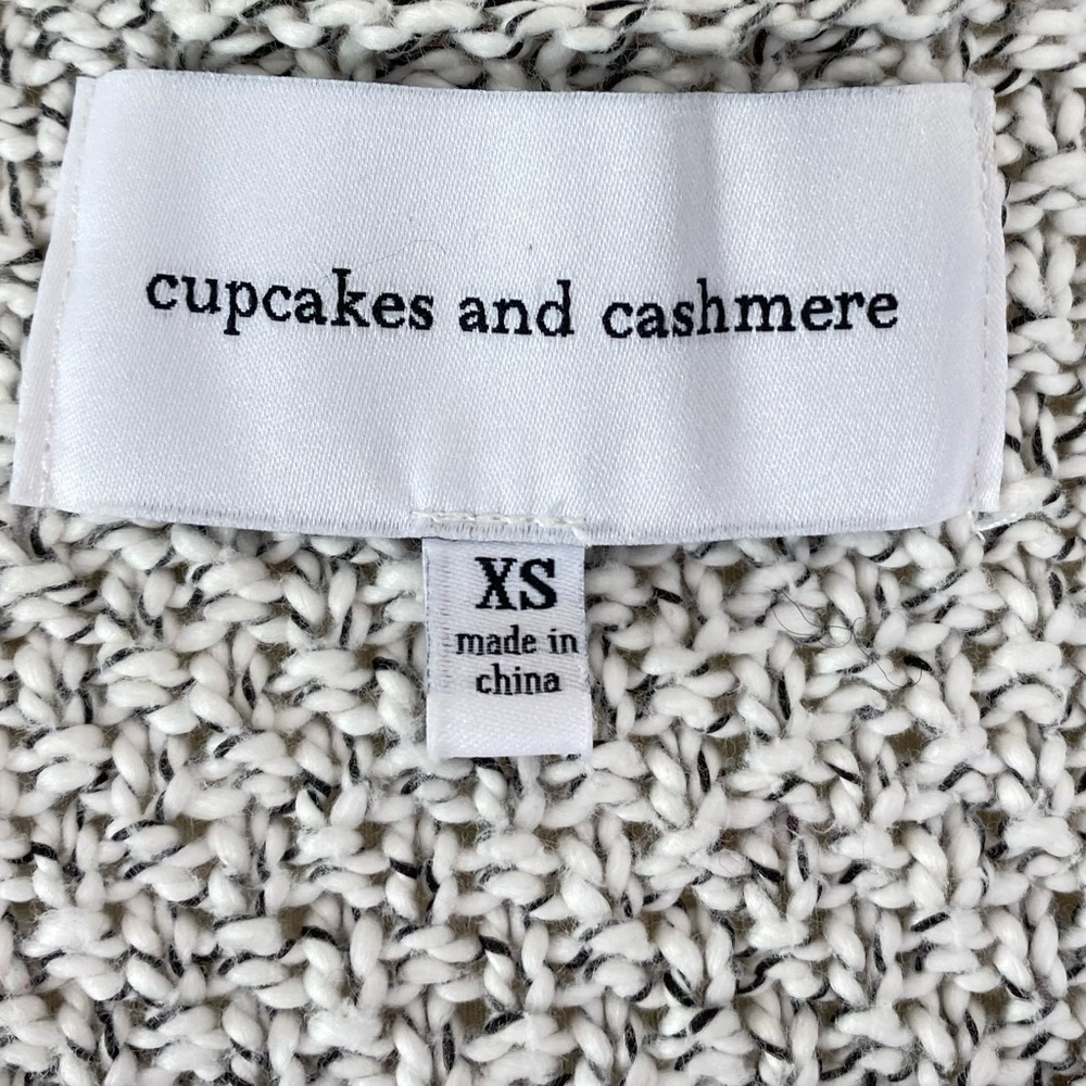 Cupcakes and Cashmere Calypso fringed sweater - Picture 9 of 9